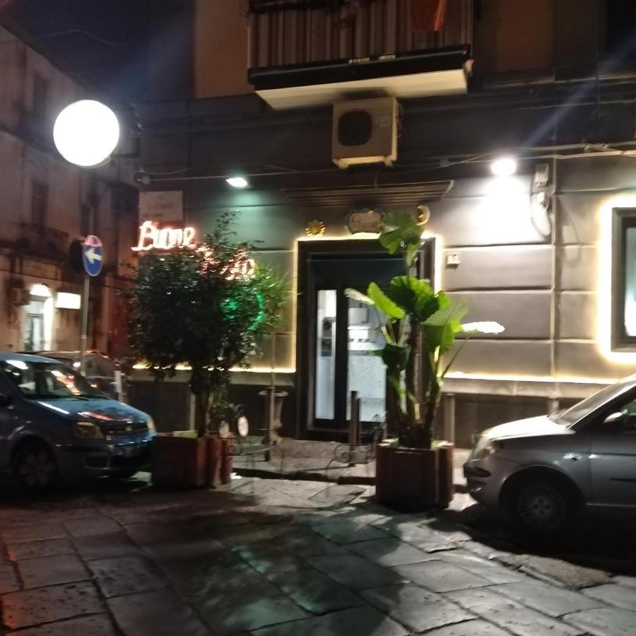 Casa Confort - Napoli Centro エクステリア 写真